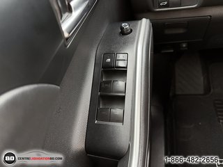 2020 Toyota Highlander in Granby, Quebec - 12 - w320h240px