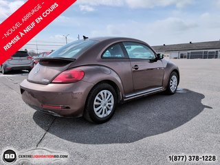 Volkswagen Beetle Coupe 1.8L TURBO 2017 à Granby, Québec - 4 - w320h240px
