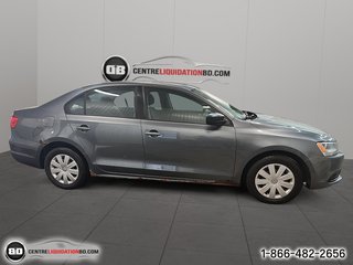 Volkswagen Jetta Sedan  2012 à Granby, Québec - 4 - w320h240px