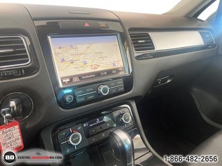 2011 Volkswagen Touareg in Granby, Quebec - 11 - w320h240px