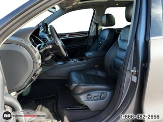 2013 Volkswagen Touareg in Granby, Quebec - 11 - w320h240px