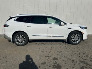 2023 Buick Enclave Premium | Leather | Roof | Cam | Warranty to 2028