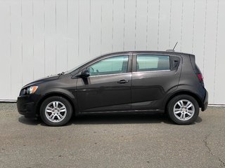 Chevrolet Sonic LT | Cam | USB | HtdSeats | Cruise | TPMS 2016 à Saint John, Nouveau-Brunswick - 4 - w320h240px