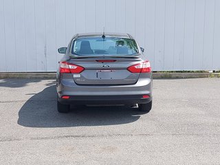 2012 Ford Focus Titanium | HtdSeats | Keyless | USB | XM Radio in Saint John, New Brunswick - 4 - w320h240px