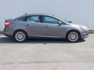 2012 Ford Focus Titanium | HtdSeats | Keyless | USB | XM Radio in Saint John, New Brunswick - 2 - w320h240px