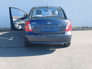2010 Hyundai Accent in Antigonish, Nova Scotia - 4 - w320h240px