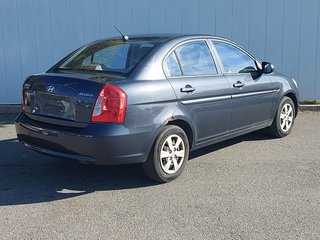2010 Hyundai Accent in Antigonish, Nova Scotia - 3 - w320h240px