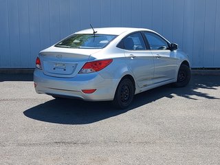 2013 Hyundai Accent in Antigonish, Nova Scotia - 3 - w320h240px
