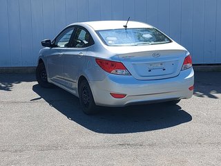 2013 Hyundai Accent in Antigonish, Nova Scotia - 5 - w320h240px