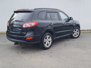 2010 Hyundai Santa Fe in Antigonish, Nova Scotia - 3 - w320h240px