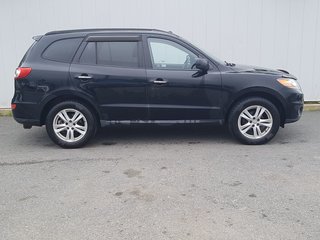 2010 Hyundai Santa Fe in Antigonish, Nova Scotia - 2 - w320h240px