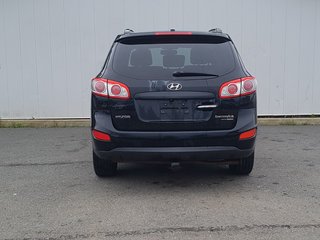 2010 Hyundai Santa Fe in Antigonish, Nova Scotia - 4 - w320h240px