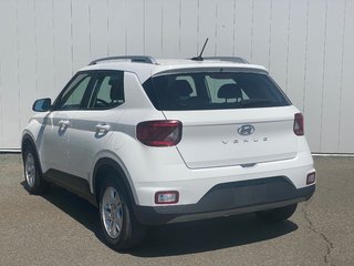 Hyundai Venue Preferred | Cam | USB | HtdSeat | Warranty to 2028 2023 à Saint John, Nouveau-Brunswick - 5 - w320h240px