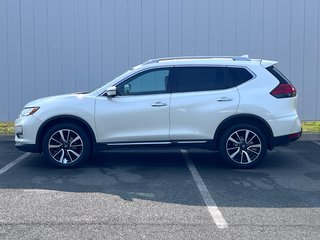 2017 Nissan Rogue SL PLATINUM | Leather | MoonRoof | Cam | Cruise in Saint John, New Brunswick - 4 - w320h240px