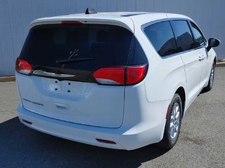 2022 Chrysler Grand Caravan SXT | HtdSeats | Cam | USB | Warranty to 2027 in Saint John, New Brunswick - 3 - w320h240px