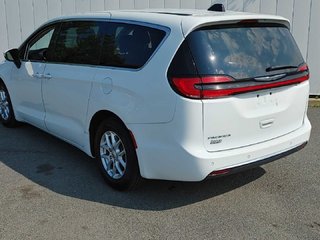 2023 Chrysler Pacifica Touring L | Leather | Cam | Usb | Warranty to 2028 in Saint John, New Brunswick - 5 - w320h240px