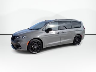 2025 Chrysler PACIFICA LIMITED | Leather | AC | Cam | Warranty to 2030 in Saint John, New Brunswick - 4 - w320h240px