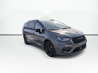 2025 Chrysler PACIFICA LIMITED | Leather | AC | Cam | Warranty to 2030 in Saint John, New Brunswick - 2 - w320h240px