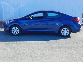 2016 Hyundai Elantra LE | USB | PwrLocks | PwrWindows in Saint John, New Brunswick - 6 - w320h240px
