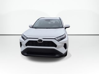 2022 Toyota RAV4 XLE | Sunroof | Cam | USB | HtdSeats