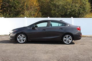 2017 Chevrolet Cruze in Antigonish, Nova Scotia - 4 - w320h240px