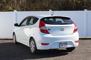 2015  Accent L | 6-Spd | 138hp | USB | CD | AM/FM | ABS in Saint John, New Brunswick - 5 - w320h240px