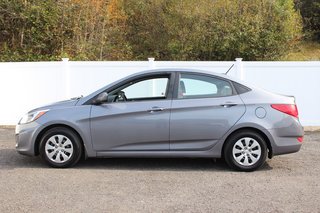 2017 Hyundai Accent in Antigonish, Nova Scotia - 4 - w320h240px