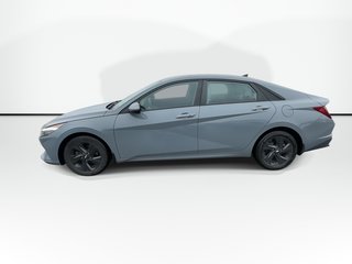 2022 Hyundai Elantra Preferred | Htd Whl | Keyless | Warranty to 2026 in Saint John, New Brunswick - 2 - w320h240px