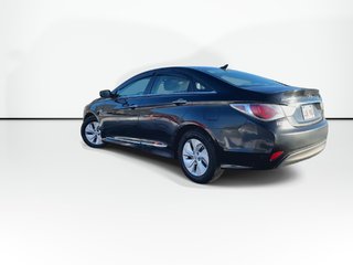 2015 Hyundai Sonata Hybrid Base | HtdSeats | Cam | Bluetooth | USB | Aux | AC in Saint John, New Brunswick - 6 - w320h240px