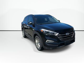 2016 Hyundai Tucson Luxury | Roof | Lthr | Cam | HtdSeat | Bluetooth in Saint John, New Brunswick - 2 - w320h240px