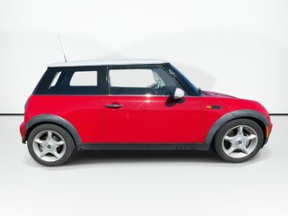 2002 MINI Cooper Hardtop Lthr | HtdSeats | CDPlayer | PwrWndws | Keyless in Saint John, New Brunswick - 3 - w320h240px