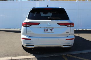 2023 Mitsubishi OUTLANDER PHEV GT | Roof | HtdSeats | Warranty to in Saint John, New Brunswick - 6 - w320h240px