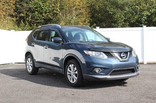 2016 Nissan Rogue SV | Cam | USB | HtdSeats | Bluetooth | Keyless