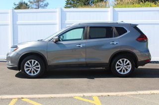 2018 Nissan Rogue in Antigonish, Nova Scotia - 4 - w320h240px