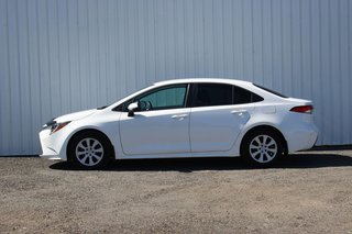 2021  Corolla LE | Cam | USB | HtdSeats | Warranty to 2026 in Saint John, New Brunswick - 4 - w320h240px