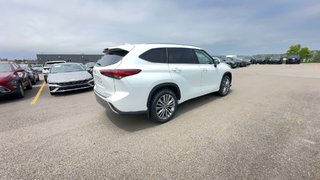 2022 Toyota Highlander in Antigonish, Nova Scotia - 5 - w320h240px