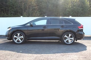 2015  Venza XLE | Lthr | Roof | Cam | Bluetooth | HtdSeats in Saint John, New Brunswick - 4 - w320h240px