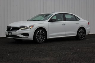2022  Passat Limited Edition | Leather | Cam | Warranty to 2026 in Saint John, New Brunswick - 3 - w320h240px