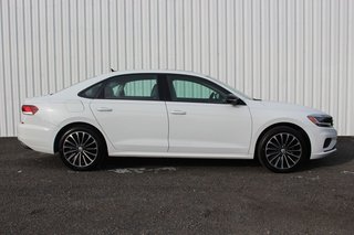 2022  Passat Limited Edition | Leather | Cam | Warranty to 2026 in Saint John, New Brunswick - 5 - w320h240px
