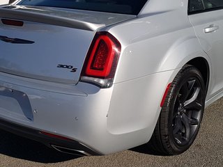 2022 Chrysler 300 in Antigonish, Nova Scotia - 3 - w320h240px
