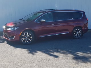 2017 Chrysler Pacifica Limited | Leather | Roof |DVD | Nav | Cam | USB in Saint John, New Brunswick - 6 - w320h240px