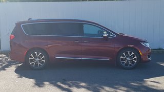 2017 Chrysler Pacifica Limited | Leather | Roof |DVD | Nav | Cam | USB in Saint John, New Brunswick - 2 - w320h240px