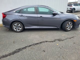 2018  Civic LX | Cam | USB | HtdSeats | Bluetooth | Keyless in Saint John, New Brunswick - 2 - w320h240px