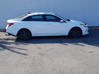2021 Hyundai Elantra Preferred | Cam | USB | Htd. Wheel | Bluetooth in Saint John, New Brunswick - 2 - w320h240px