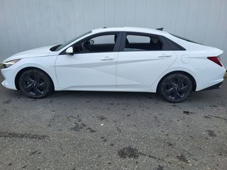 2022  Elantra Preferred | Cam | USB | HtdSeat | Warranty to 2027 in Saint John, New Brunswick - 6 - w320h240px