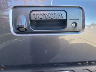 2016  Tacoma SR5 | Cam | USB | Bluetooth | Keyless | Cruise in Saint John, New Brunswick - 4 - w320h240px