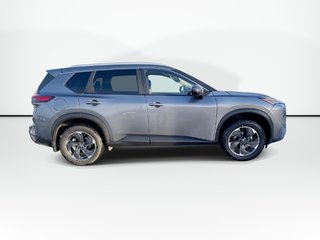 Nissan ROGUE SV MOONROOF | Cam | USB | Warranty to 2030 2024 à Saint John, Nouveau-Brunswick - 4 - w320h240px