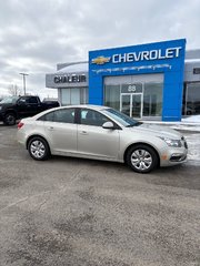 Chevrolet Cruze Limited  2016 à Bonaventure, Québec - 3 - w320h240px