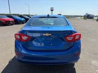 2016 Chevrolet Cruze in Bonaventure, Quebec - 5 - w320h240px