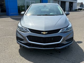 2018 Chevrolet Cruze in Bonaventure, Quebec - 4 - w320h240px